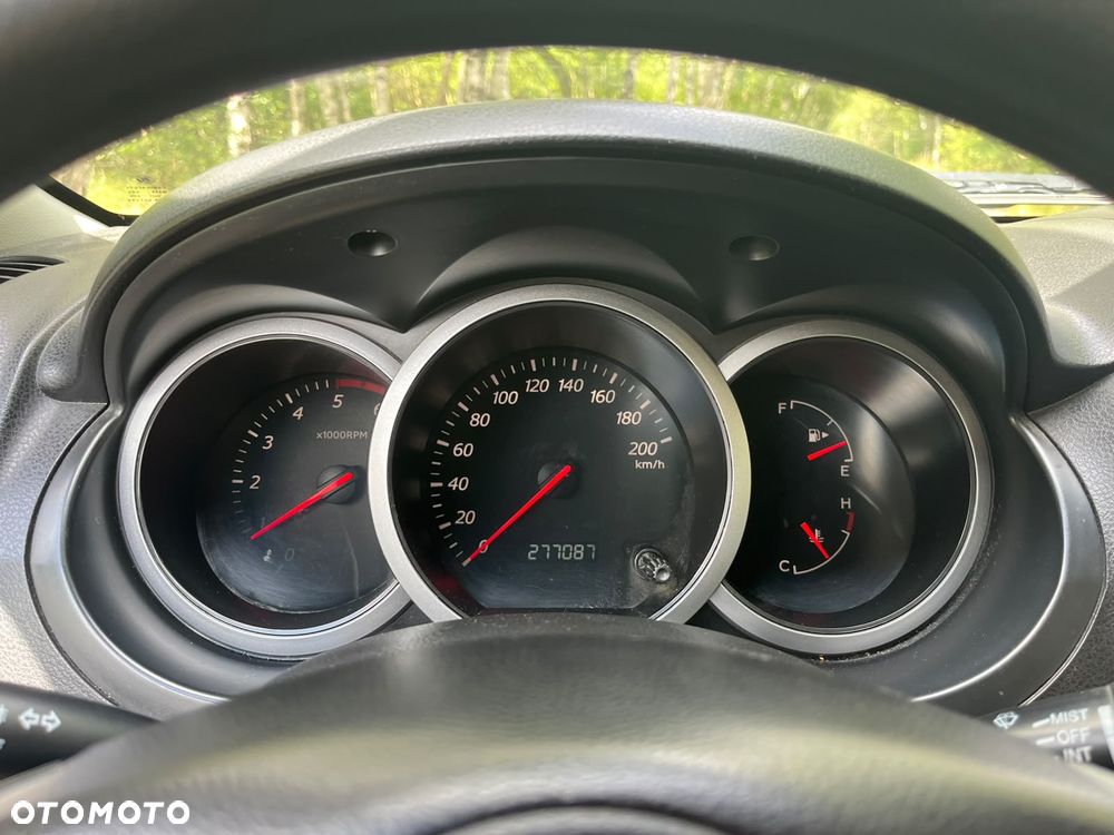 Suzuki Grand Vitara - 11