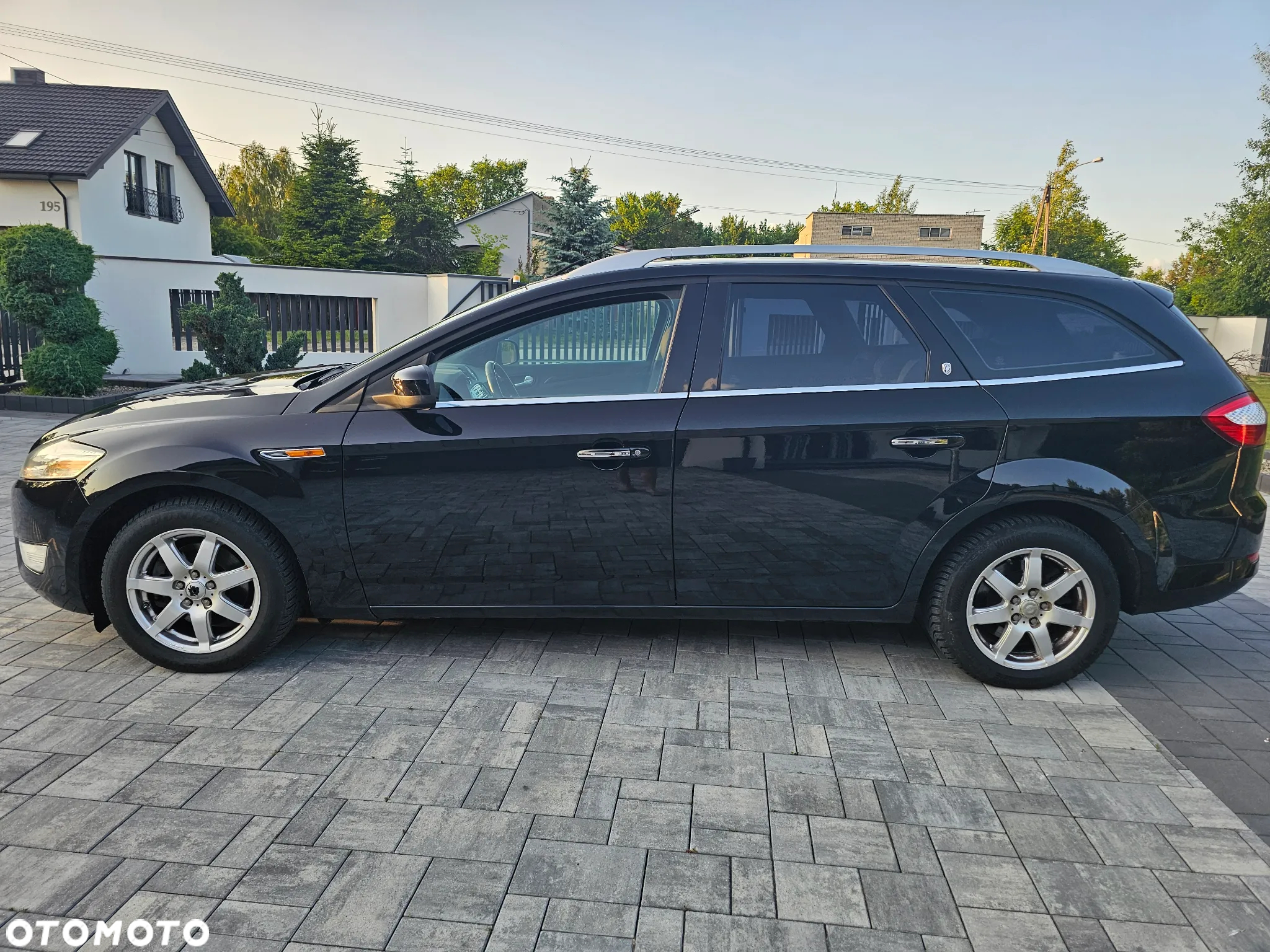 Ford Mondeo 2.0 FF Ghia - 6
