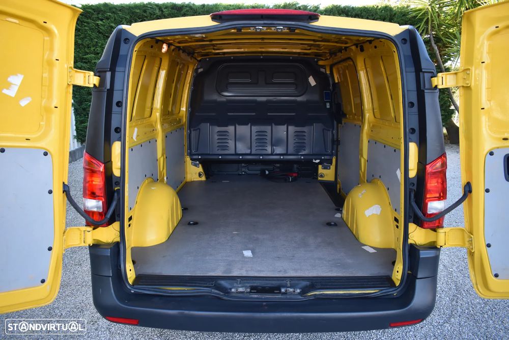 Mercedes-Benz E-VITO LONGA - 11