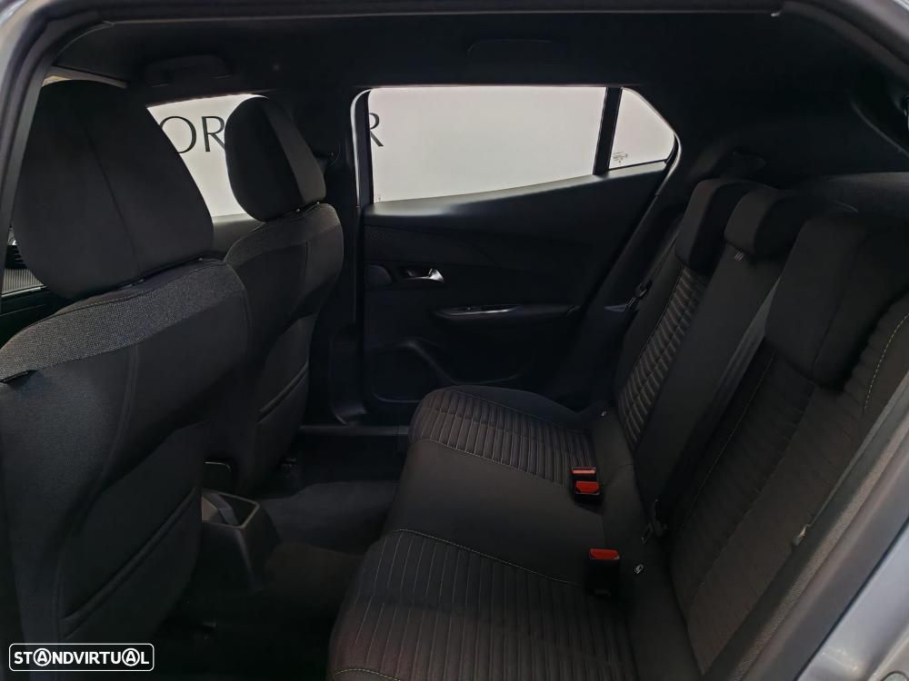 Peugeot 2008 1.2 Hybrid Allure e-DCS6 - 23