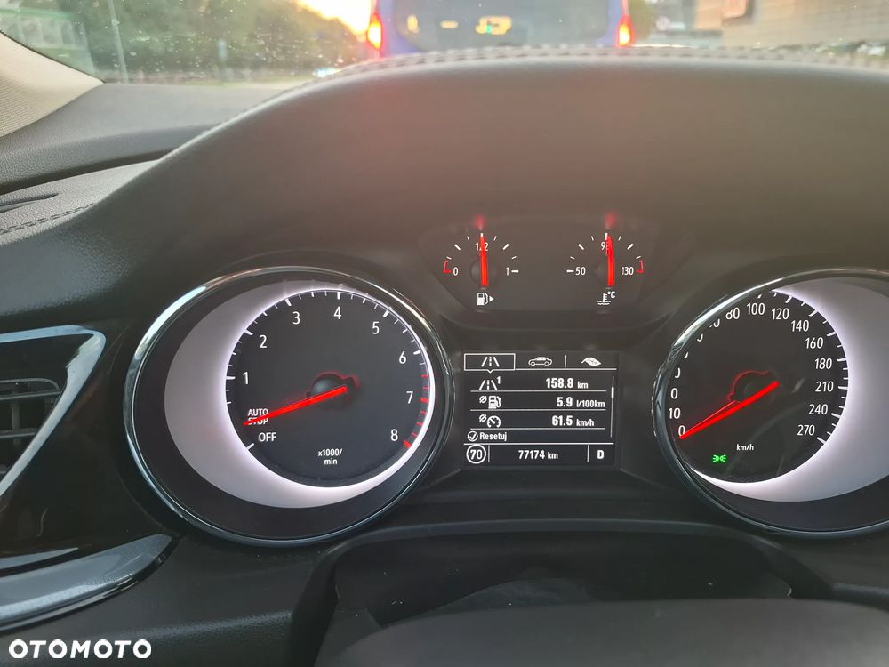 Opel Insignia 1.5 T Enjoy S&S - 24