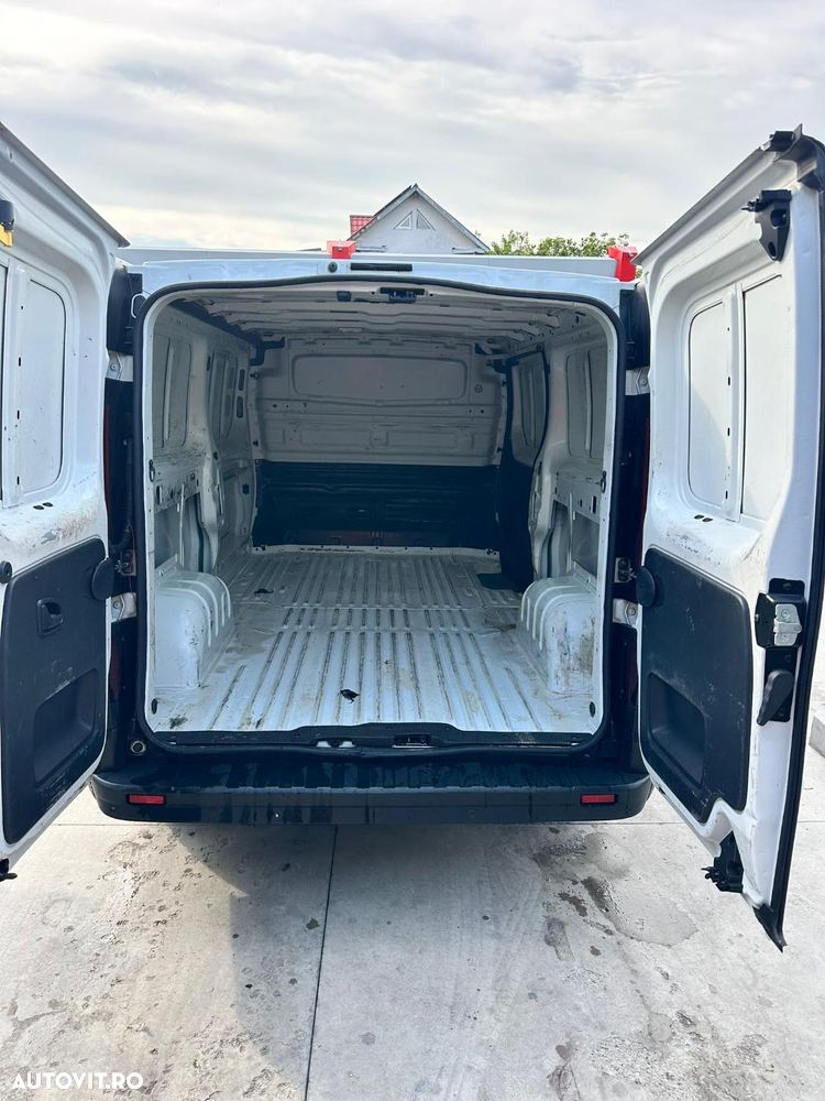 Renault Trafic - 6