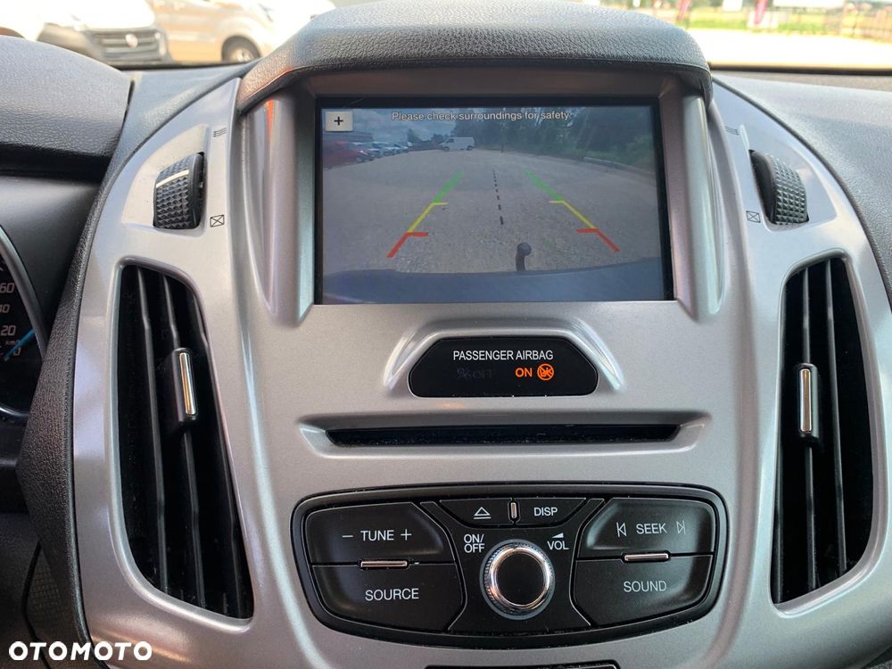 Ford Transit Connect - 16