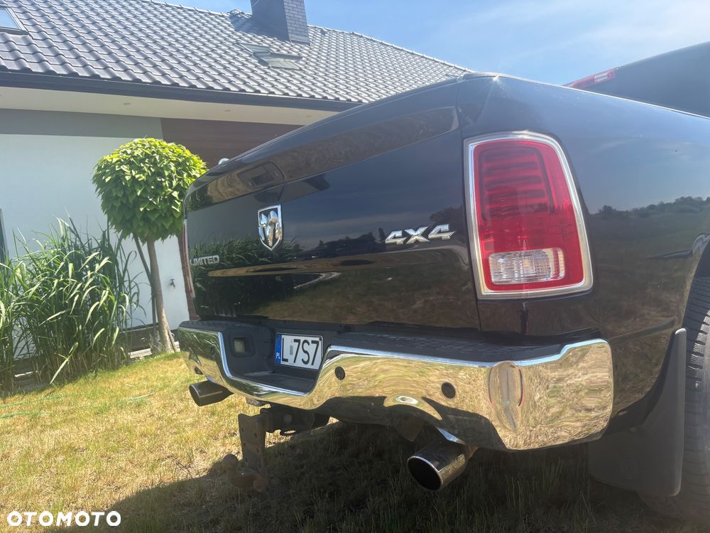 Dodge RAM - 16