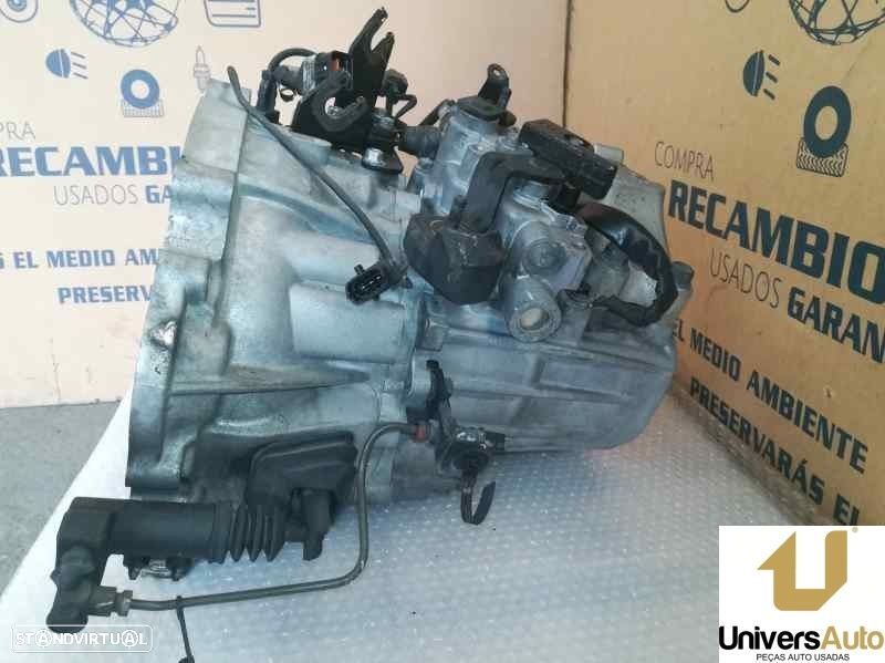 CAIXA VELOCIDADES HYUNDAI I30 2007 - - 1