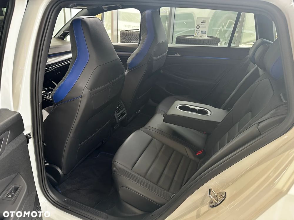 Volkswagen Golf VIII 2.0 TSI 4Motion R DSG - 13