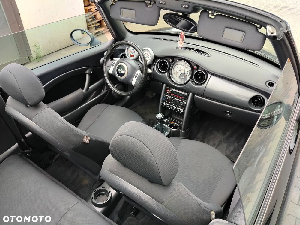 MINI Cooper Standard - 14