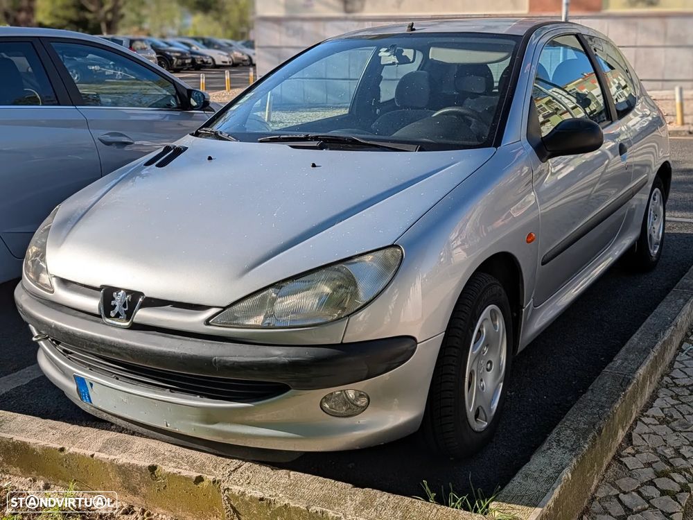 Peugeot 206 1.1 XR - 1