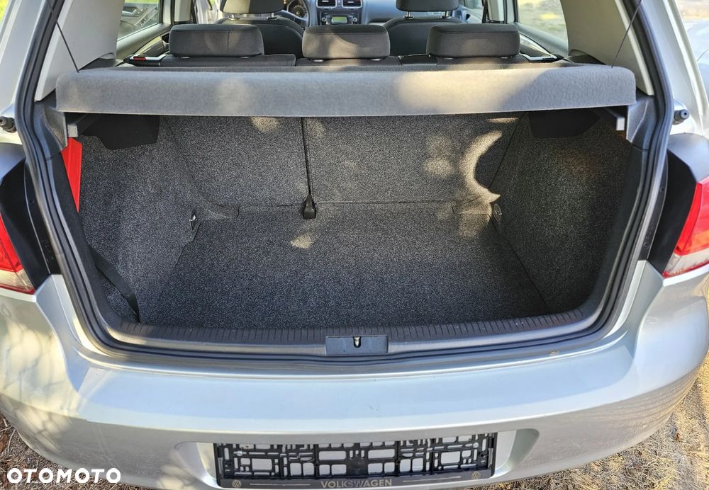 Volkswagen Golf - 6