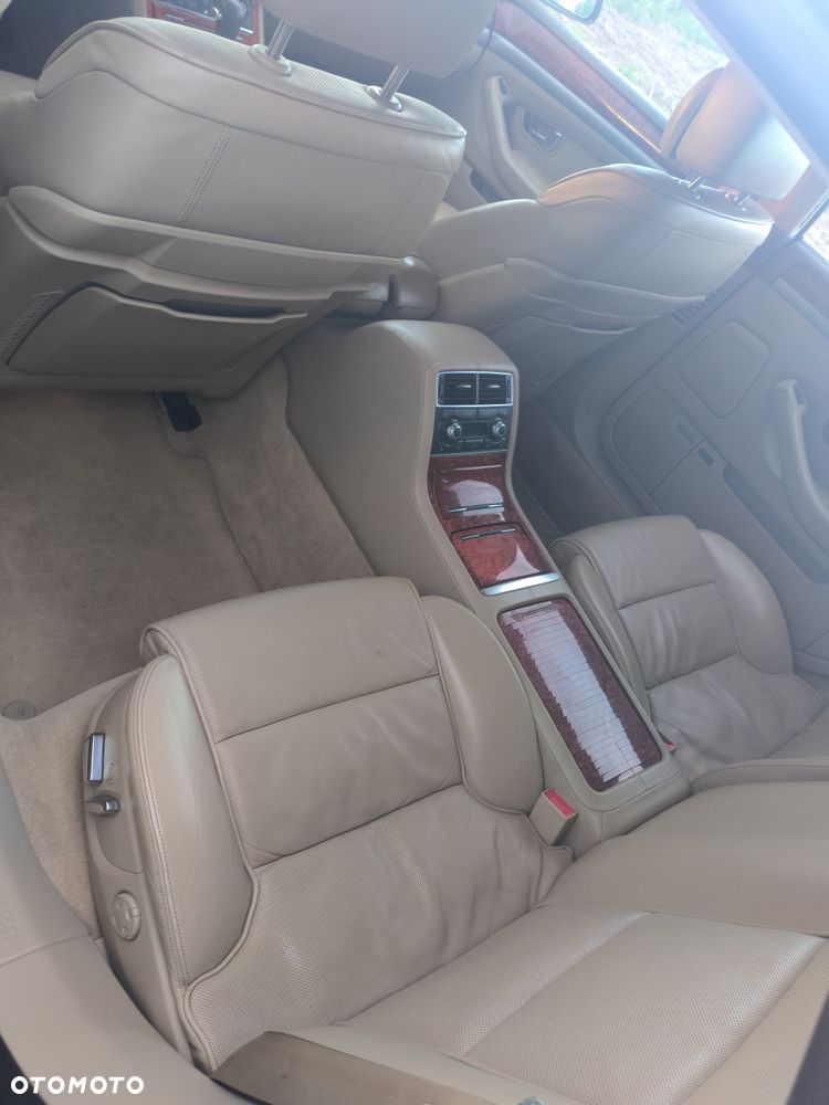 Audi A8 - 5