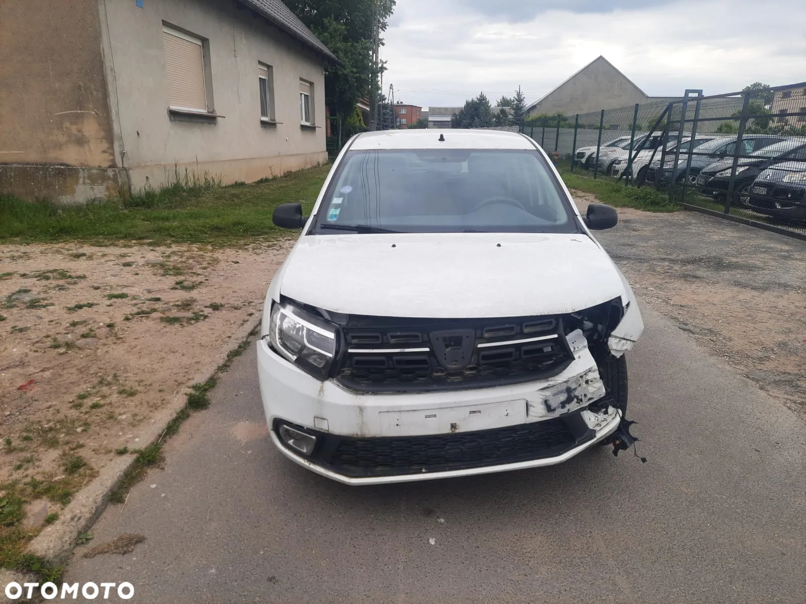 Dacia Sandero 1.2 16V 75 Ambiance - 2