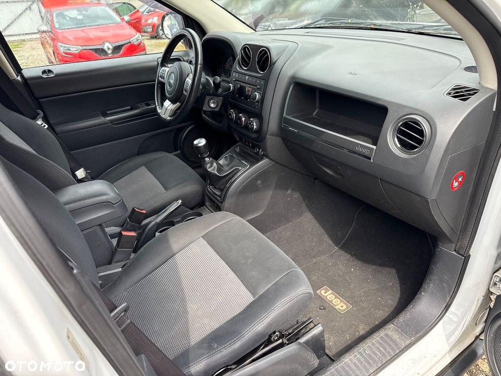 Jeep Compass - 11