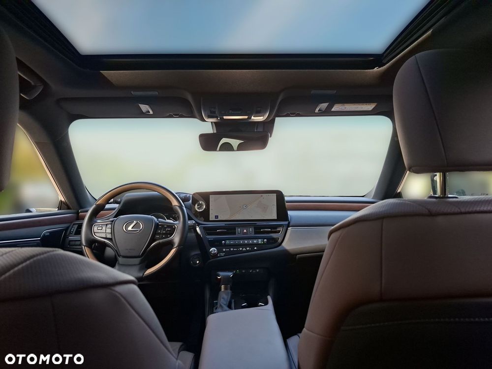 Lexus ES 300h Prestige - 22