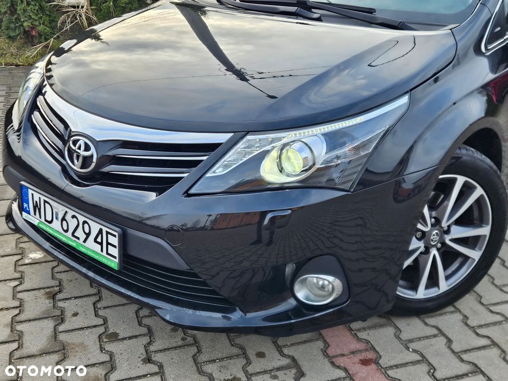 Toyota Avensis 1.8 Premium - 31