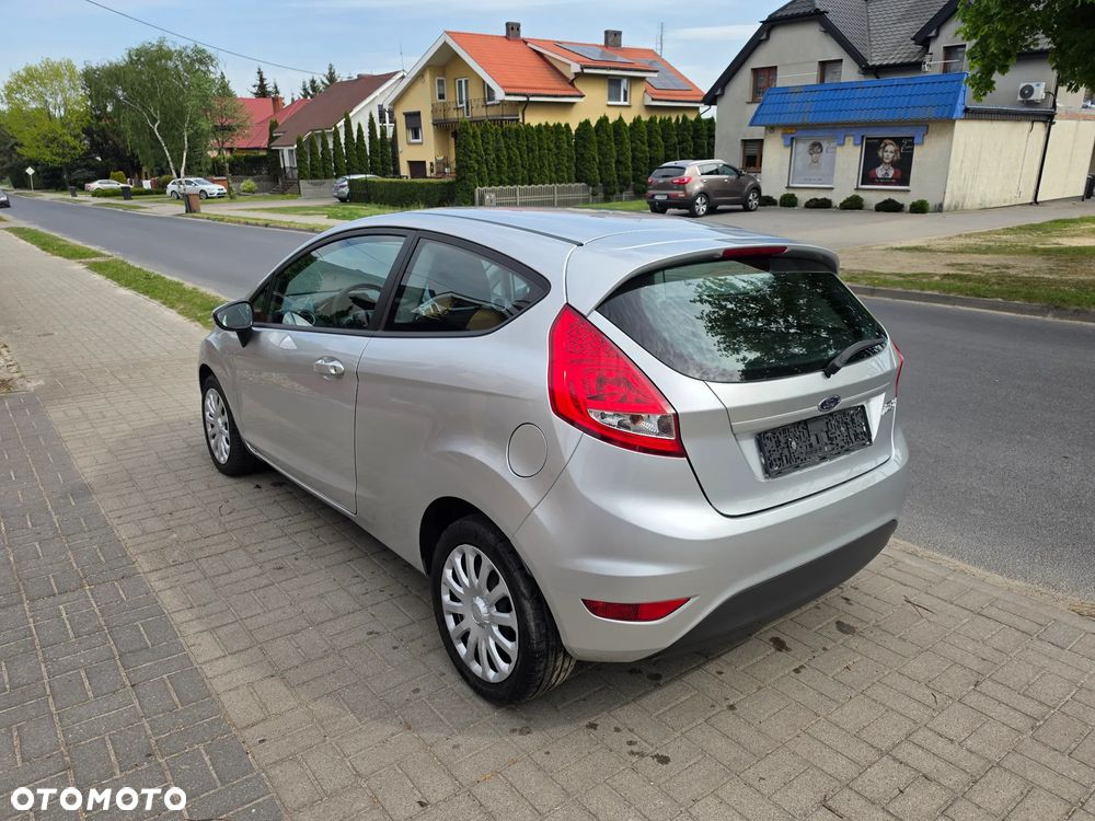 Ford Fiesta - 4