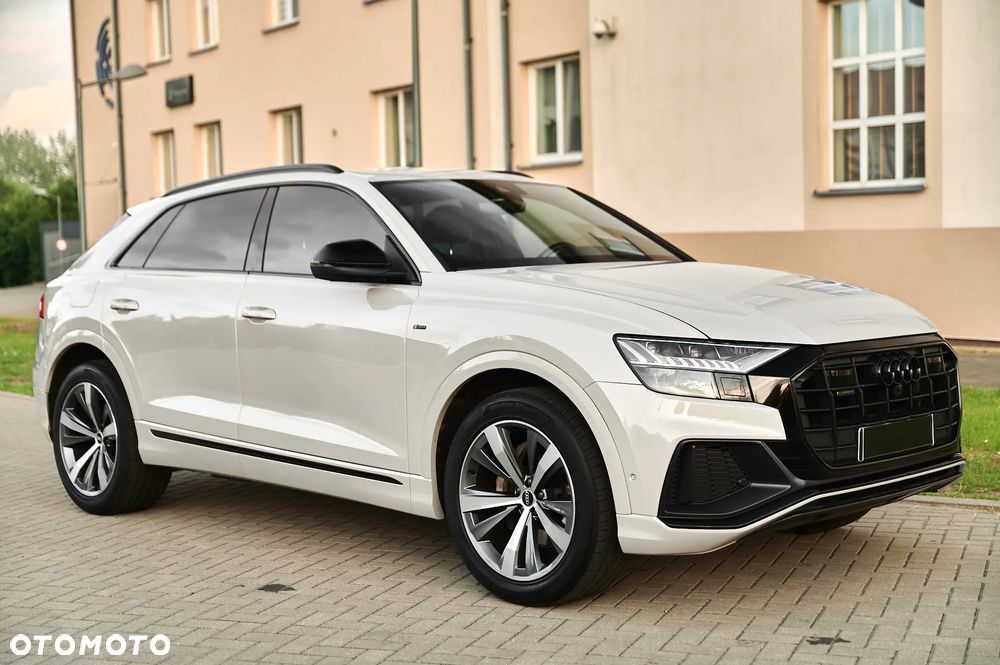 Audi Q8 - 18
