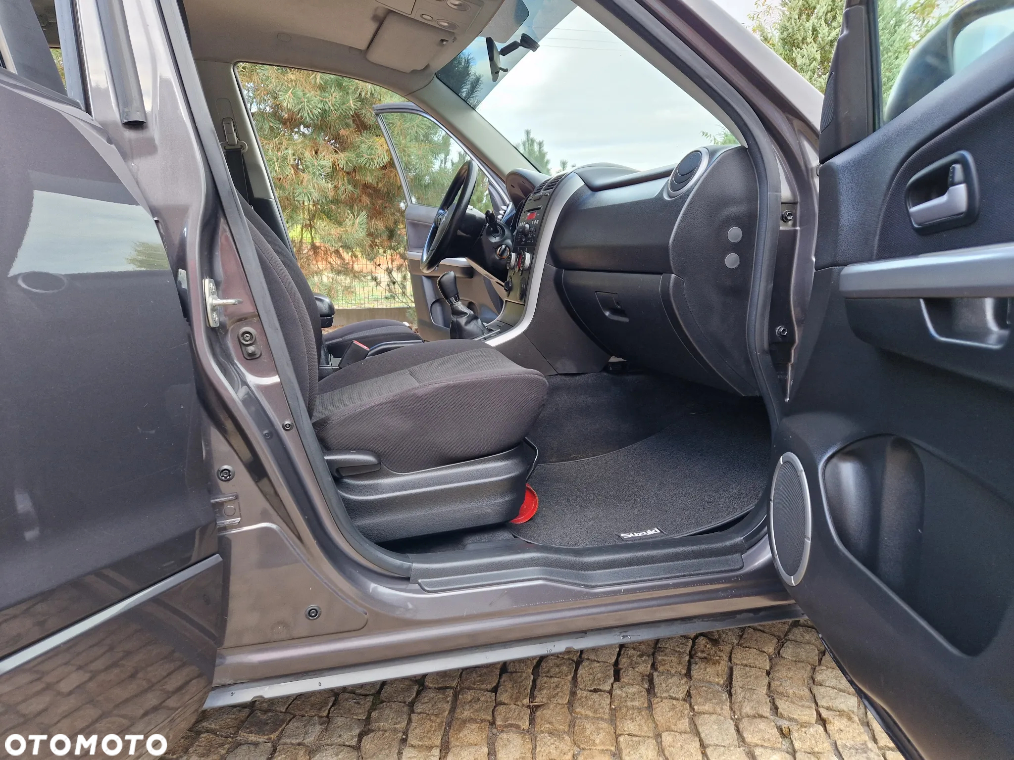 Suzuki Grand Vitara 1.9 DDiS Comfort - 8