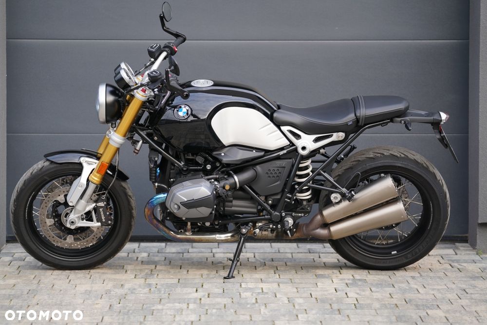 BMW R - 9