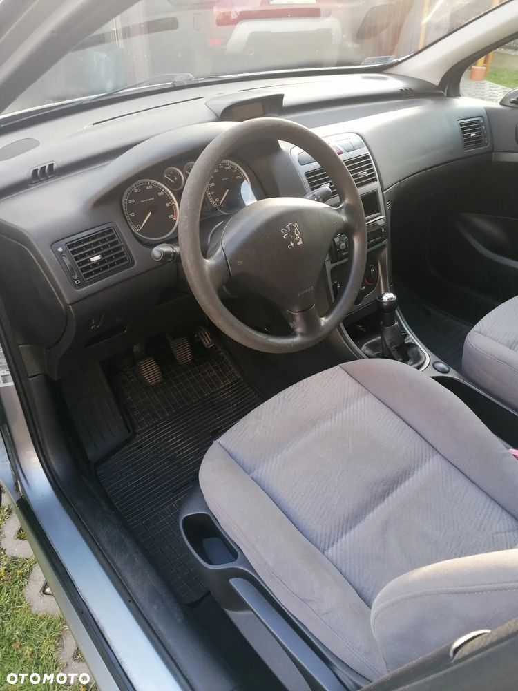 Peugeot 307 1.4 XR - 6