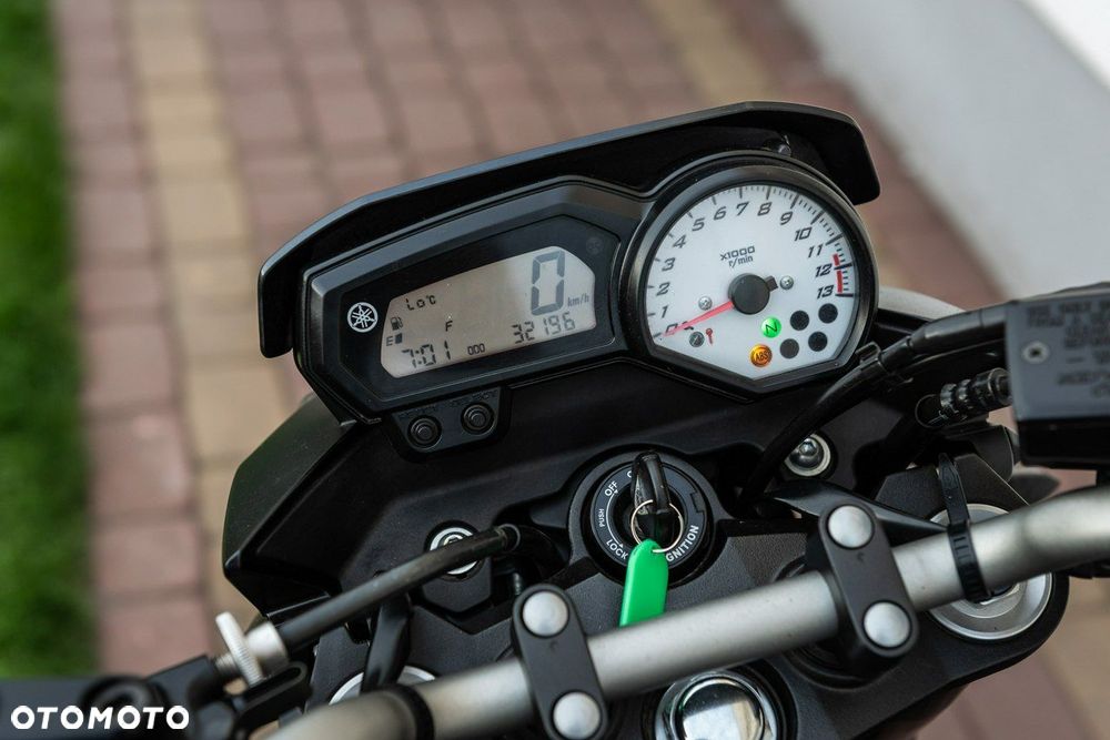 Yamaha FZ - 8