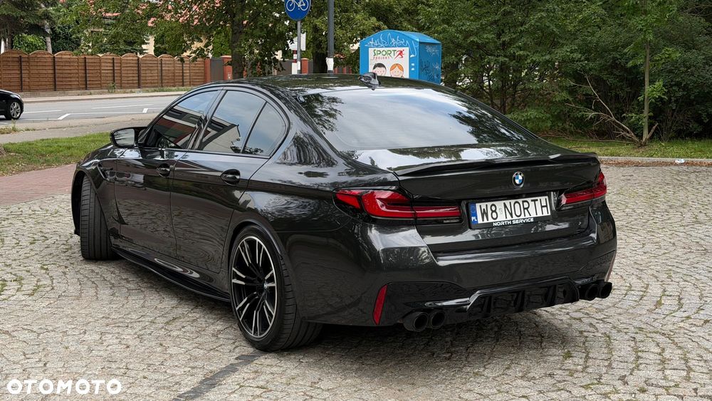 BMW Seria 5 M550i xDrive sport - 8