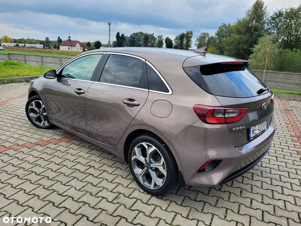 Kia Ceed 1.4 L Business Line - 34
