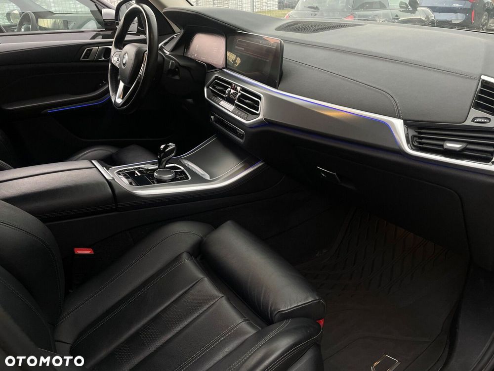 BMW X5 xDrive25d - 17