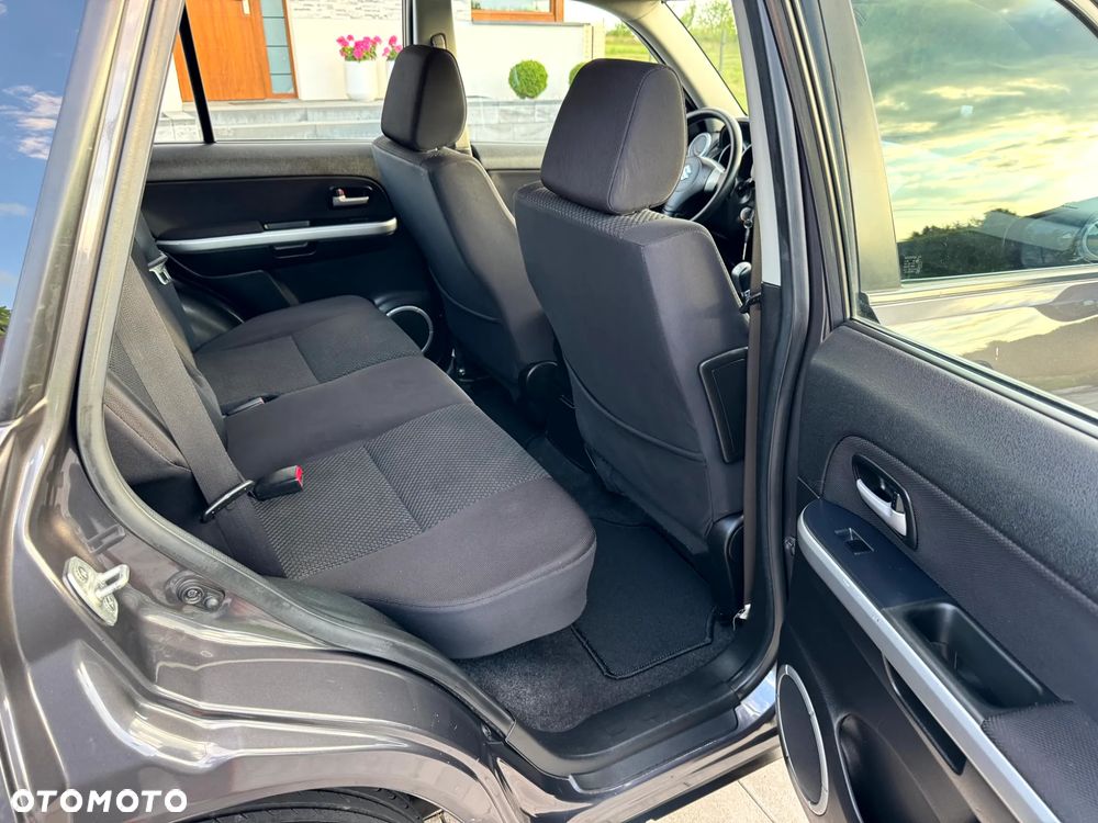 Suzuki Grand Vitara - 12
