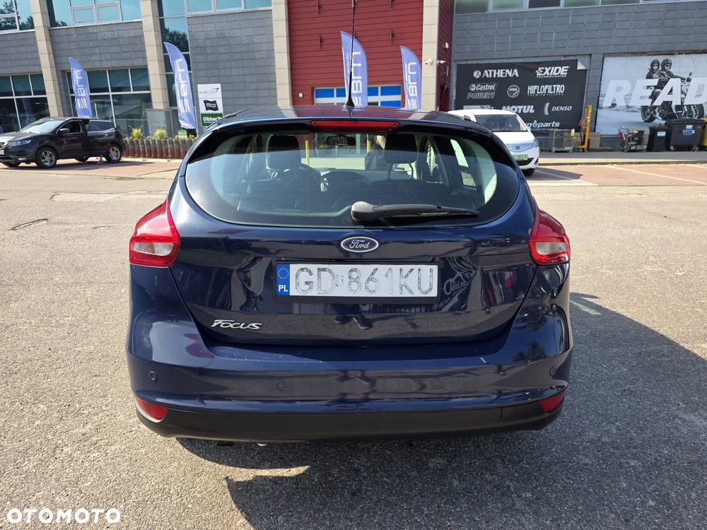 Ford Focus 1.5 TDCi SYNC Edition - 12