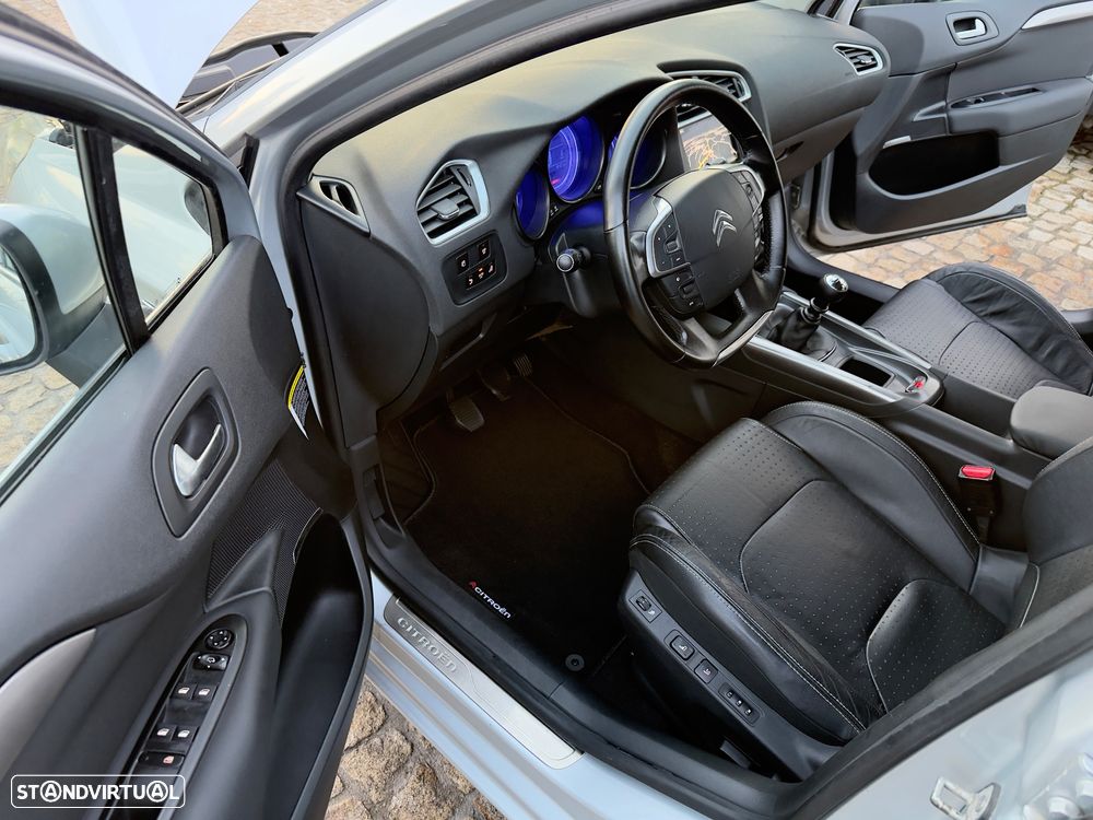 Citroën C4 HDi 110 Exclusive - 36