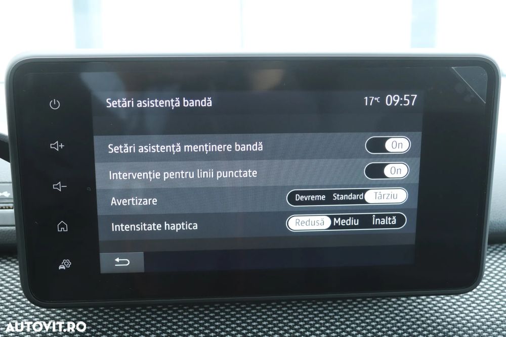Dacia Logan TCe 90 CVT Journey - 28