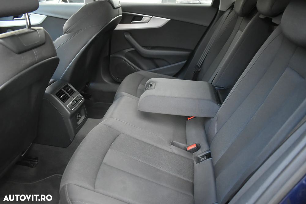 Audi A4 35 TDI S tronic MHEV S Line - 18