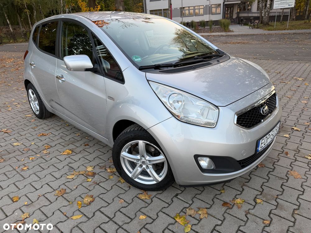 Kia Venga 2014 photo 5