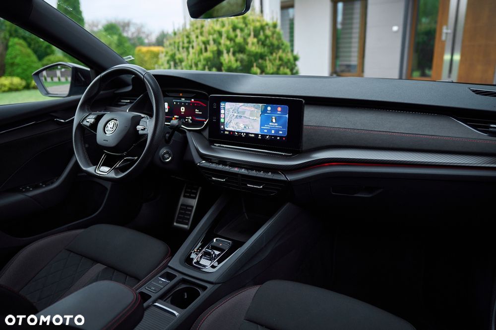Skoda Octavia 2.0 TDI DSG RS - 31