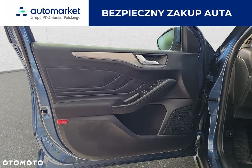 Ford Focus 1.0 EcoBoost Hybrid TITANIUM X - 11
