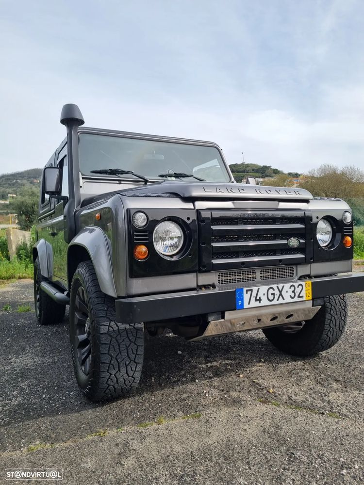 Land Rover Defender 90 SW 2.4 CRD S - 2