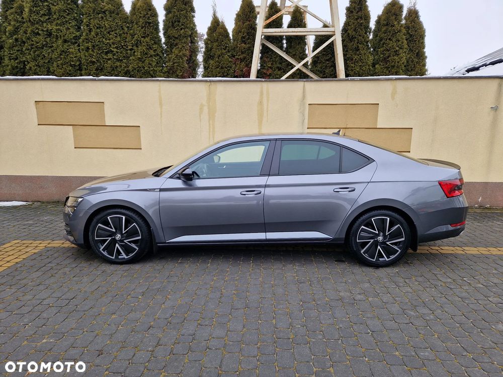 Skoda Superb 2.0 TDI SCR Sportline DSG - 4