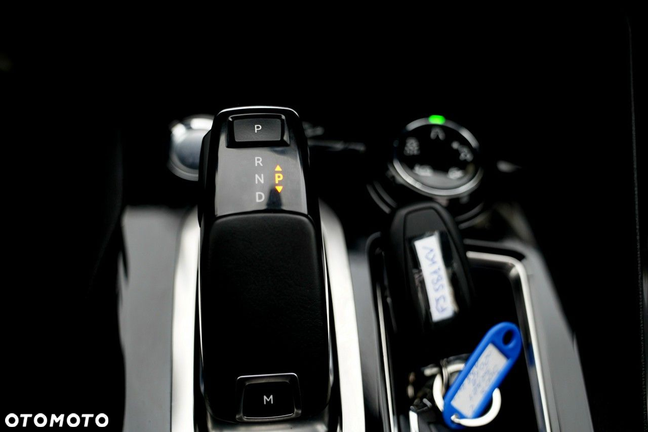 Peugeot 5008 BlueHDI 180 EAT8 GT - 23