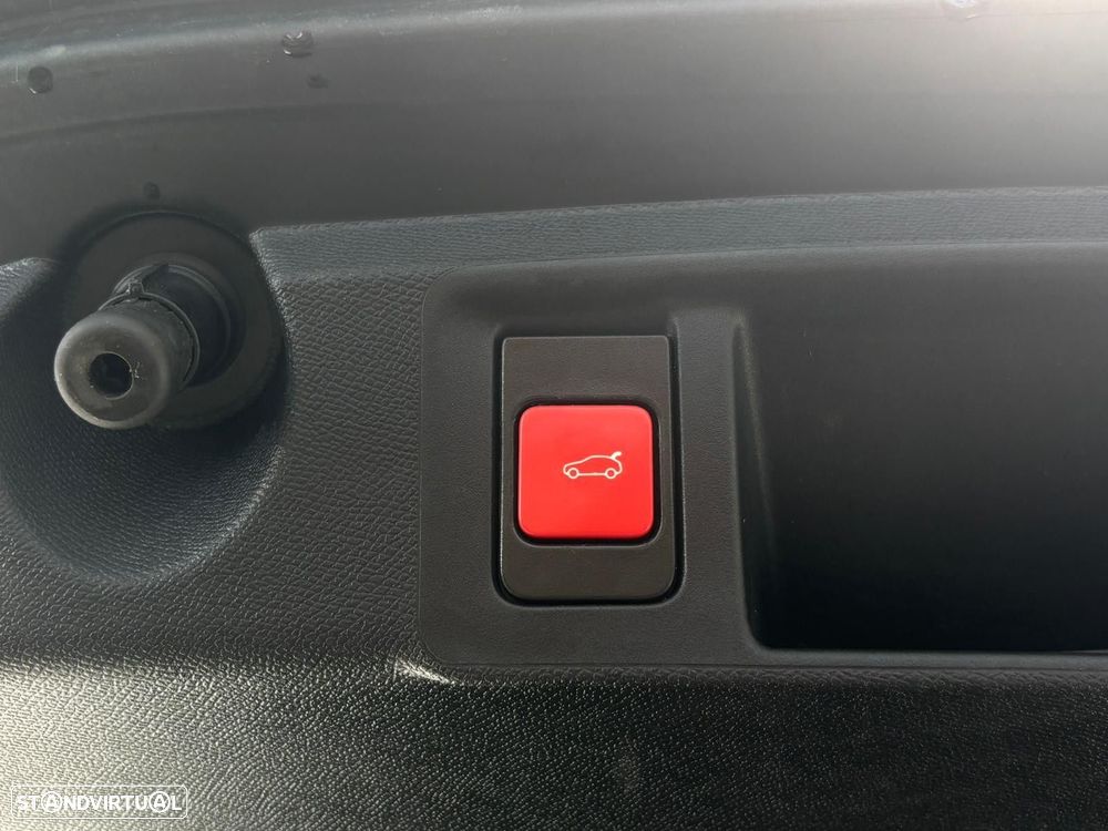 Peugeot 308 SW 1.5 BlueHDi GT EAT8 - 17