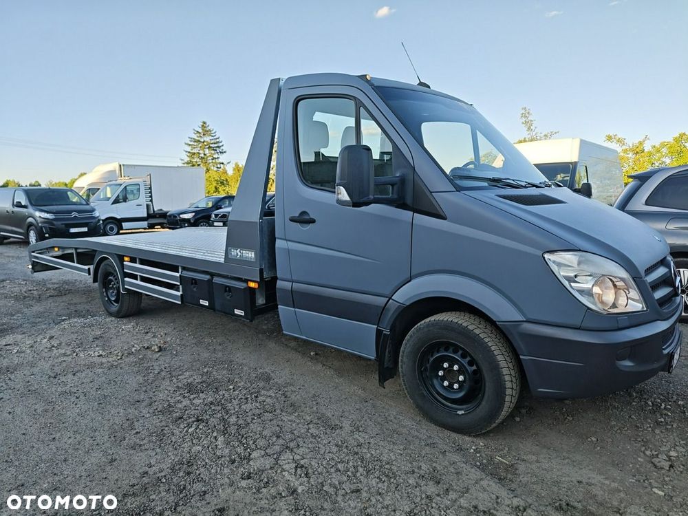 Mercedes-Benz Sprinter - 9