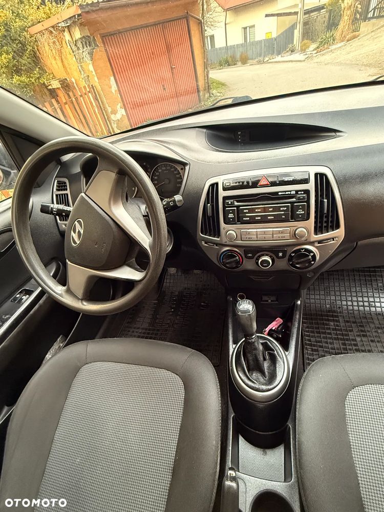 Hyundai i20 1.1 CRDi Classic + - 5