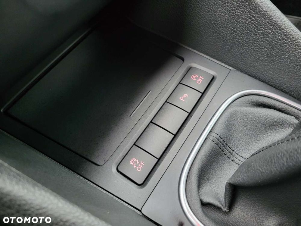 Volkswagen Golf Variant - 25