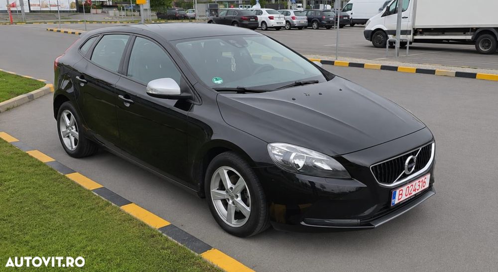 Volvo V40 D2 Momentum - 9