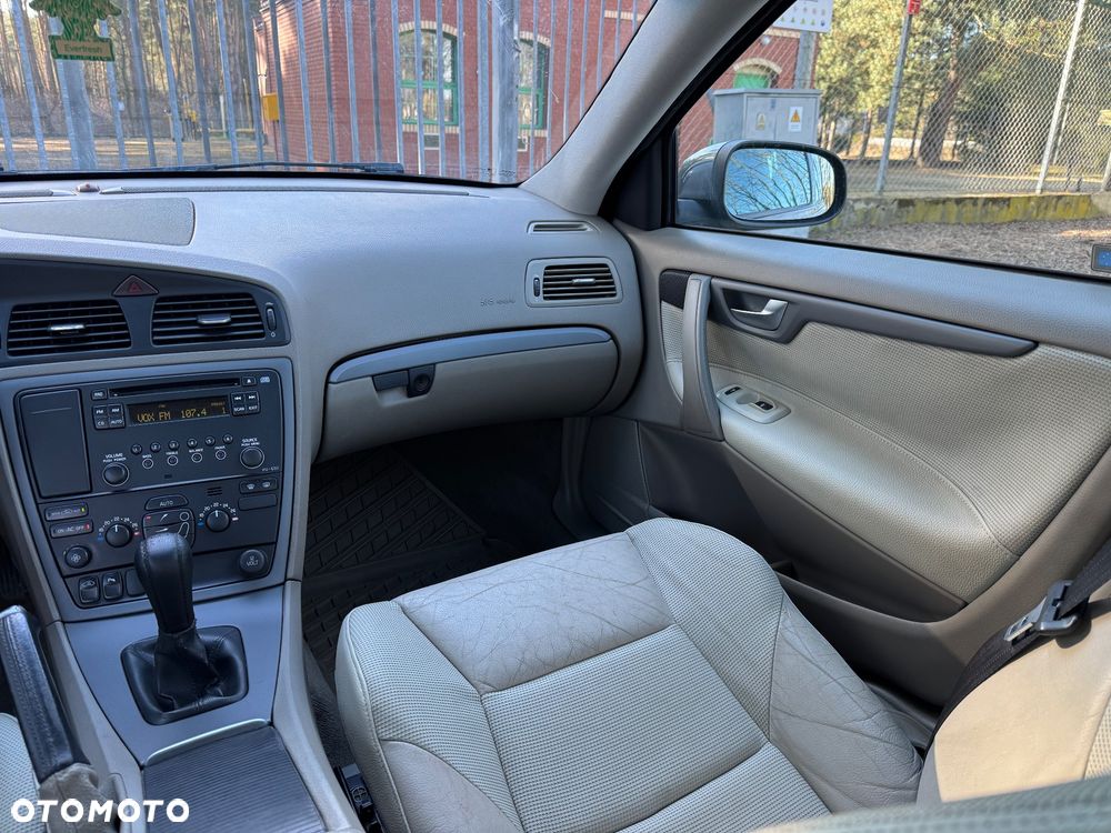 Volvo S60 2.4D Momentum - 13