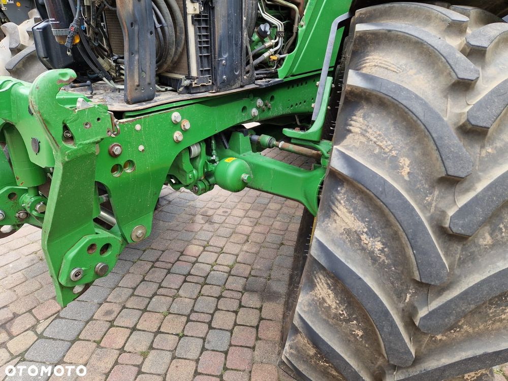 John Deere 6140R - 11