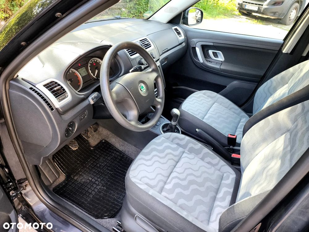 Skoda Fabia 1.2 HTP Ambiente - 27