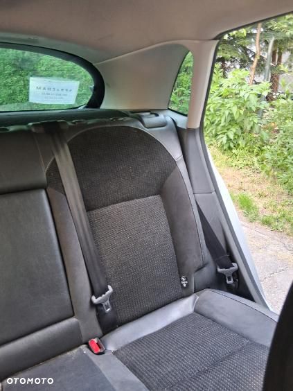 Citroën C4 1.6 HDi Exclusive - 8