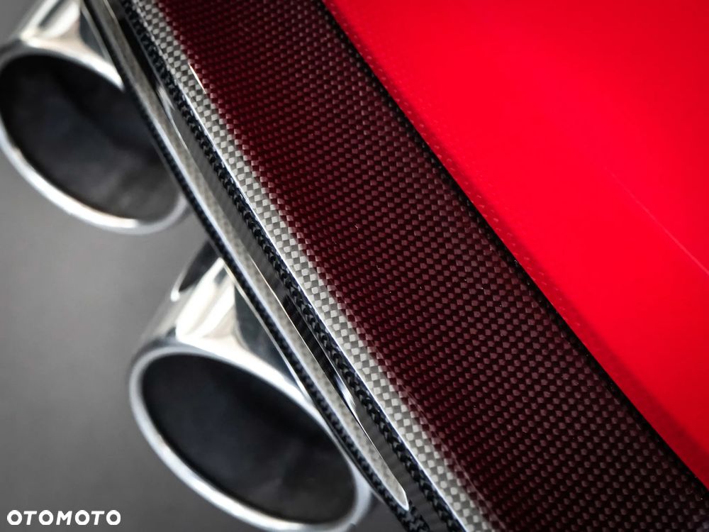 Ferrari Roma - 12
