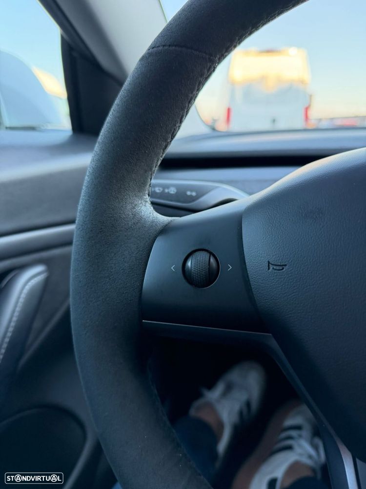 Tesla Model 3 Performance Dual Motor AWD - 30