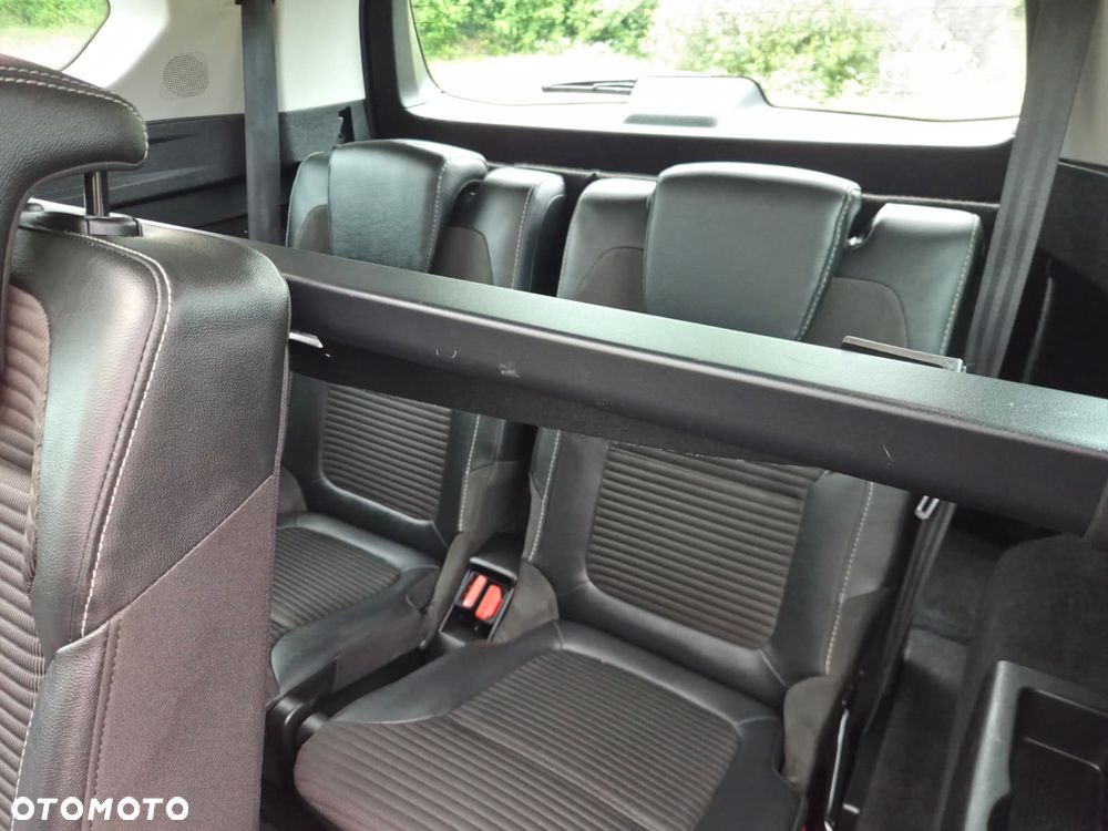 Renault Scenic - 16